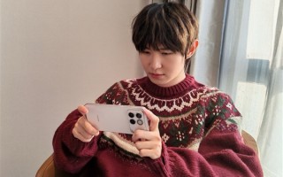荣耀WIN真机首次亮相！横向大矩阵Deco 主动散热风扇吸睛