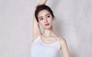 揭秘娱乐圈：哪些明星大方承认割过双眼皮？