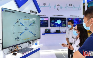新人人影视：解码2025年影视产业的新趋势