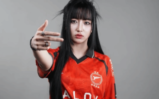 女电竞选手曝出惊天丑闻！国家队比赛远程代打