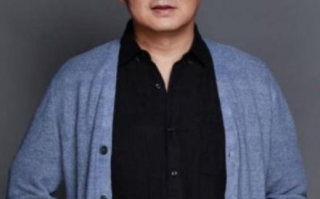 揭秘曹炳琨：从演员到导演的多元化艺术生涯