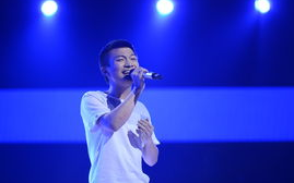 周深，《中国好声音》的璀璨之星-音乐才华与成长之路
