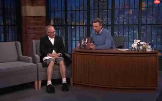 David Sedaris: 畅谈时尚、脚趾甲脱落及更多