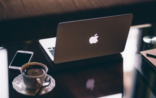 MacOS 26 Bug致显示器闪烁：官方多次更新问题反而更糟！