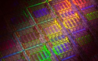 三星正与AMD洽谈2nm芯片供应！用于下代Zen6霄龙CPU