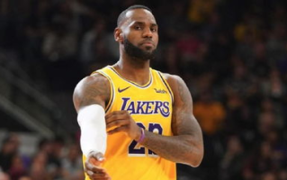 篮球直播与NBA直播：实时享受篮球激情-观看指南与平台推荐