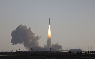 全球首颗木质外板验证的卫星！中山大学学生自研卫星成功发射