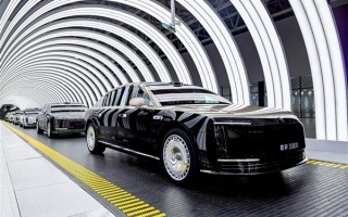 第10000辆尊界S800量产下线！车主为“功夫皇帝”李连杰