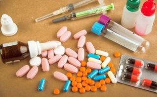 我不是药神,药品可及性难题与医疗体系改革解析