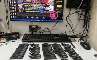 10岁熊孩子掰断老爹50块三星M.2 SSD！价值1亿越南盾