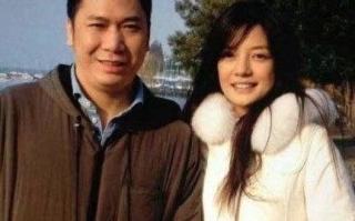 赵薇绯闻男友正脸曝光：揭秘娱乐圈新晋小生身份