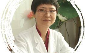 周庭伊：才华与美貌并重的魅力女性