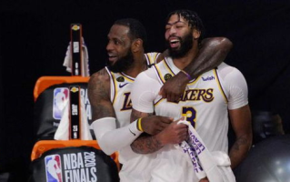 NBA湖人录像回放,精彩瞬间不容错过-赛事回顾与解析