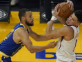 今日NBA比赛直播：实时观看指南与精彩瞬间回顾