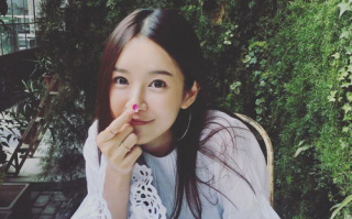 张子萱：从演员到时尚辣妈的华丽转身
