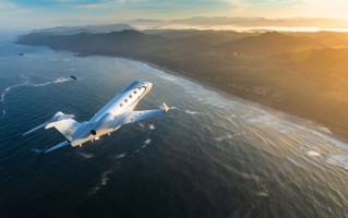 巡航高度13716米超多数民航客机！湾流G300超中型公务机首飞