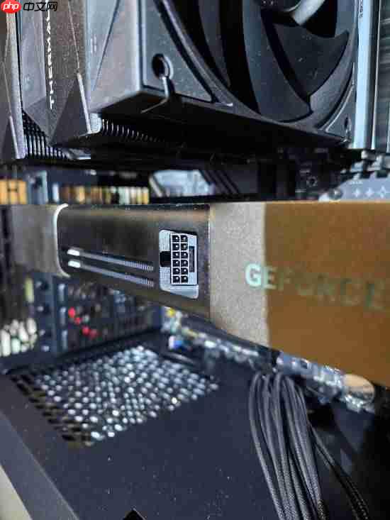 倒霉老外第一次拔掉RTX 5080 FE电源线就弄坏接口 求助客服却被惹怒:态度太敷衍了!-第2张图片-佛山资讯网 倒霉老外第一次拔掉RTX 5080 FE电源线就弄坏接口 求助客服却被惹怒:态度太敷衍了!-第2张图片-佛山资讯网