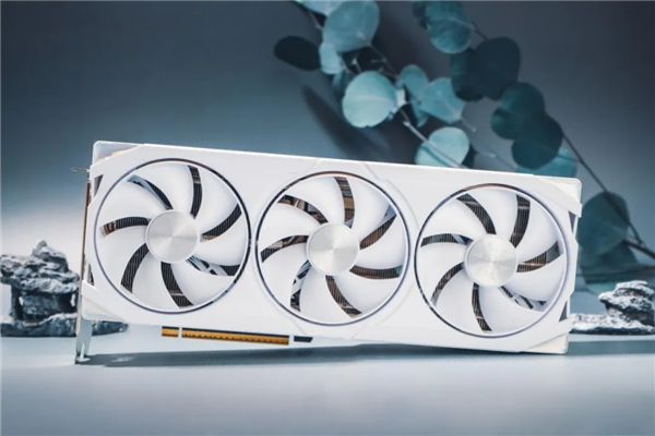 导演剪辑版《人中之龙0》PC上线 耕升 RTX 5070 踏雪 OC重温起点-第10张图片-佛山资讯网