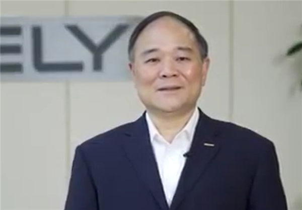让中国人一年的收入就能买一辆轿车 李书福20多年前采访视频引热议-第3张图片-佛山资讯网 让中国人一年的收入就能买一辆轿车 李书福20多年前采访视频引热议-第3张图片-佛山资讯网