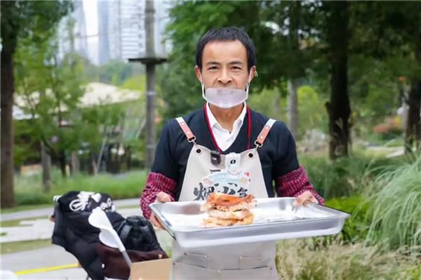 AI时代还原真实  马家辉、翟佳宁、鸡排哥领答知乎2025年度之问-第3张图片-佛山资讯网