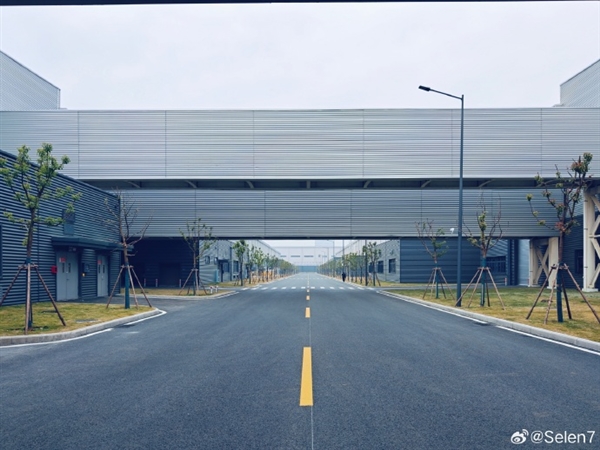 小米智能家电工厂实拍:有草坪、湖景 整洁的不像工厂-第3张图片-佛山资讯网 小米智能家电工厂实拍:有草坪、湖景 整洁的不像工厂-第3张图片-佛山资讯网