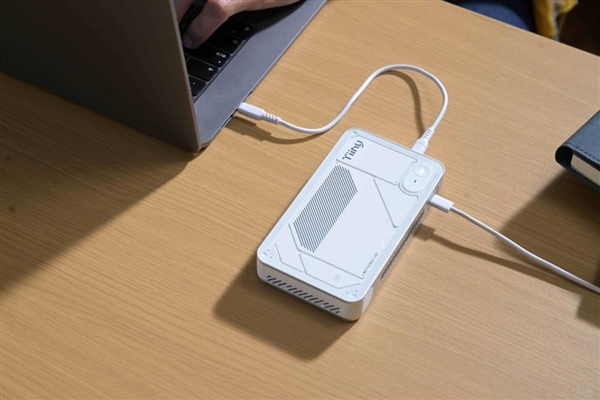 吉尼斯认证全球最小迷你AI超算发布!搭载12核CPU+80GB内存-第3张图片-佛山资讯网 吉尼斯认证全球最小迷你AI超算发布!搭载12核CPU+80GB内存-第3张图片-佛山资讯网