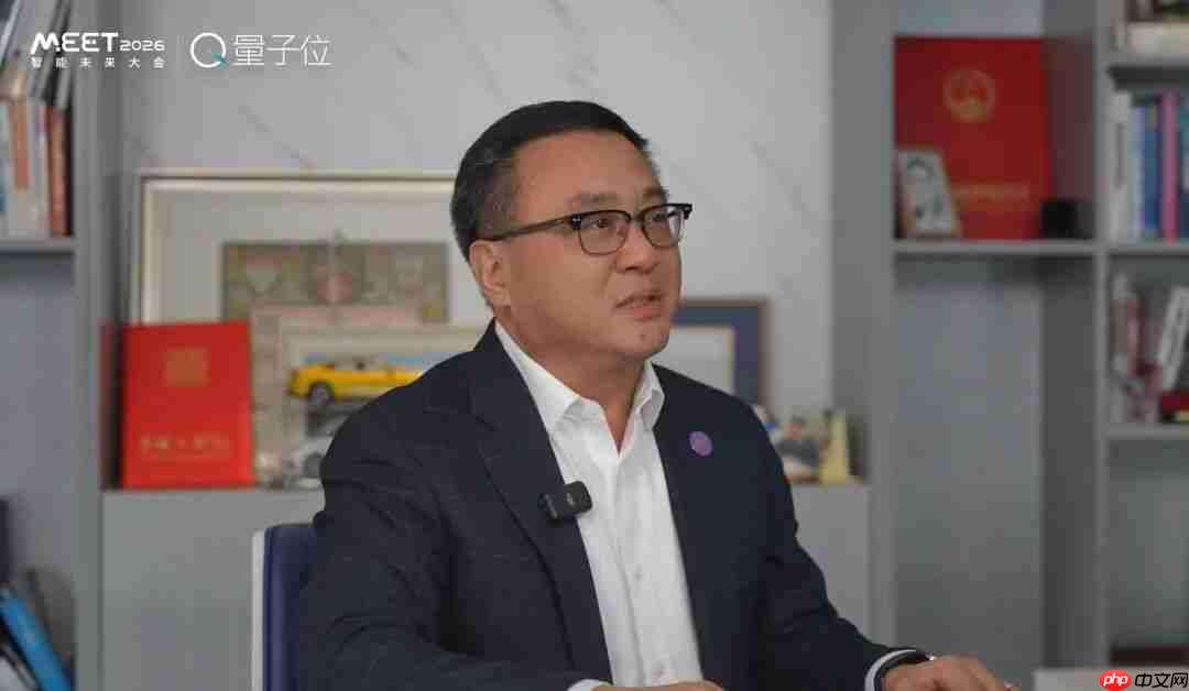 张亚勤院士:基础大模型最终不超过 10 个,十年后机器人比人多-第1张图片-佛山资讯网 张亚勤院士:基础大模型最终不超过 10 个,十年后机器人比人多-第1张图片-佛山资讯网