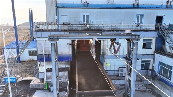 见识见识超长的火车“灯泡线”:时速只有1公里-第10张图片-佛山资讯网 见识见识超长的火车“灯泡线”:时速只有1公里-第10张图片-佛山资讯网