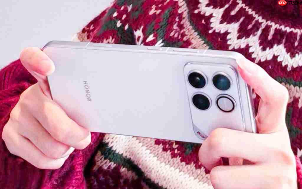 HONOR WIN 疑似实机照片网络曝光!除镜头神似 iPhone 17 Pro、「这功能」亦同被致敬?-第2张图片-佛山资讯网 HONOR WIN 疑似实机照片网络曝光!除镜头神似 iPhone 17 Pro、「这功能」亦同被致敬?-第2张图片-佛山资讯网