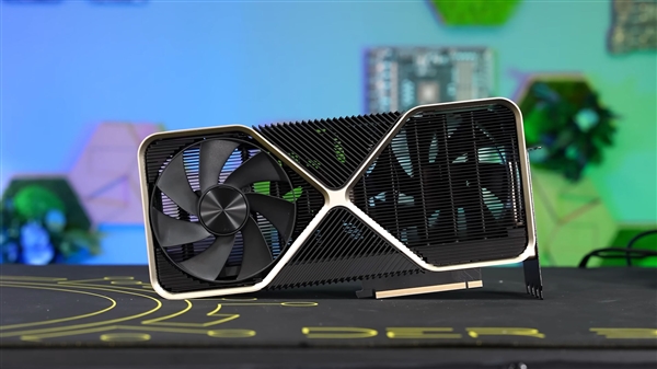 NVIDIA从未发布的900W显卡Titan Ada!被大神拆解了-第1张图片-佛山资讯网 NVIDIA从未发布的900W显卡Titan Ada!被大神拆解了-第1张图片-佛山资讯网