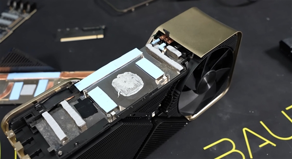 NVIDIA从未发布的900W显卡Titan Ada!被大神拆解了-第4张图片-佛山资讯网 NVIDIA从未发布的900W显卡Titan Ada!被大神拆解了-第4张图片-佛山资讯网