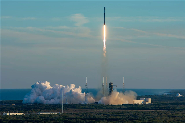 SpaceX猎鹰火箭助推器成功回收550次!82%都在船上-第2张图片-佛山资讯网 SpaceX猎鹰火箭助推器成功回收550次!82%都在船上-第2张图片-佛山资讯网