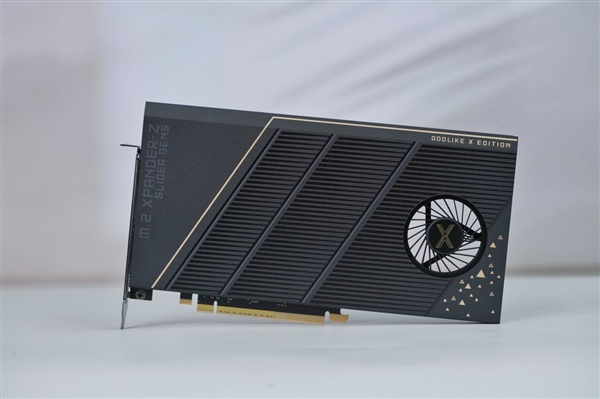 限量1000块!微星MEG X870E GODLIKE X EDITION主板图赏-第42张图片-佛山资讯网 限量1000块!微星MEG X870E GODLIKE X EDITION主板图赏-第42张图片-佛山资讯网