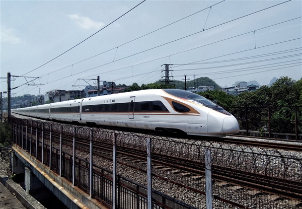 放假3天需调休、高速不免费!元旦假期火车票抢票日历出炉-第2张图片-佛山资讯网 放假3天需调休、高速不免费!元旦假期火车票抢票日历出炉-第2张图片-佛山资讯网