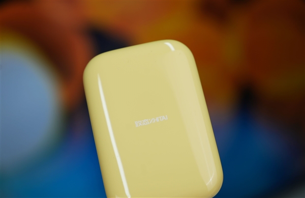 可磁吸绝配iPhone!长江存储致态灵潮流版移动SSD 2TB图赏-第11张图片-佛山资讯网 可磁吸绝配iPhone!长江存储致态灵潮流版移动SSD 2TB图赏-第11张图片-佛山资讯网