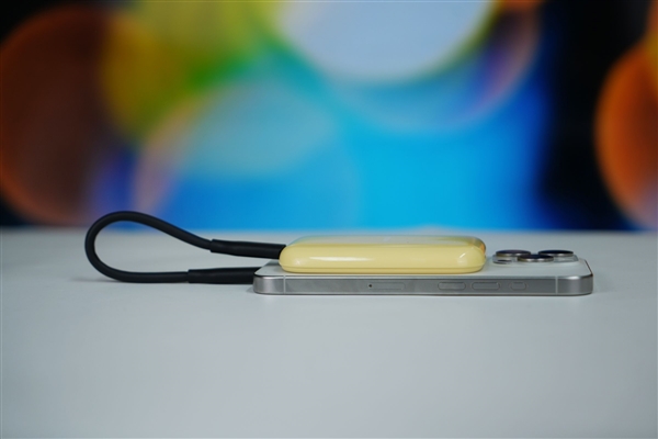 可磁吸绝配iPhone!长江存储致态灵潮流版移动SSD 2TB图赏-第8张图片-佛山资讯网 可磁吸绝配iPhone!长江存储致态灵潮流版移动SSD 2TB图赏-第8张图片-佛山资讯网