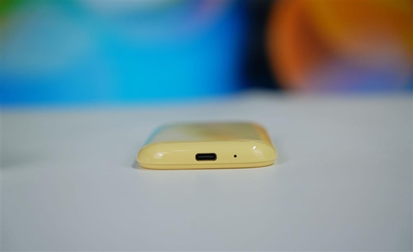 可磁吸绝配iPhone!长江存储致态灵潮流版移动SSD 2TB图赏-第14张图片-佛山资讯网 可磁吸绝配iPhone!长江存储致态灵潮流版移动SSD 2TB图赏-第14张图片-佛山资讯网