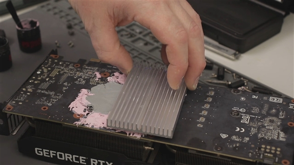 RTX 2060装上双CPU塔式散热器:热点温度骤降35°C!-第2张图片-佛山资讯网 RTX 2060装上双CPU塔式散热器:热点温度骤降35°C!-第2张图片-佛山资讯网