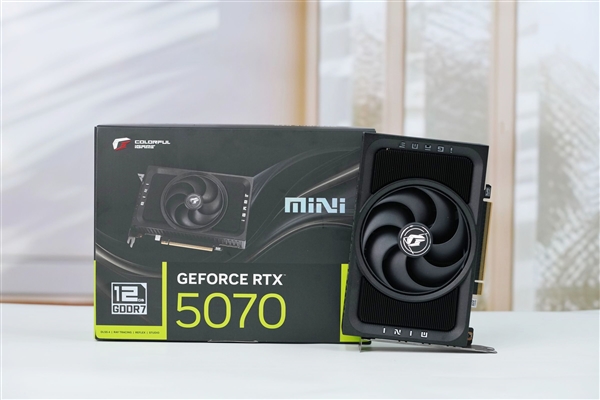 ITX性能小钢炮！七彩虹RTX 5070 Mini OC 12GB图赏-第6张图片-佛山资讯网