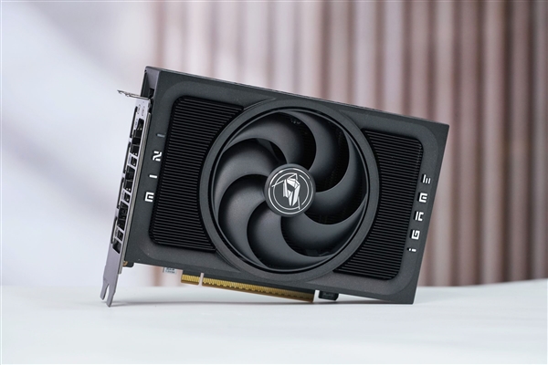 ITX性能小钢炮！七彩虹RTX 5070 Mini OC 12GB图赏-第9张图片-佛山资讯网