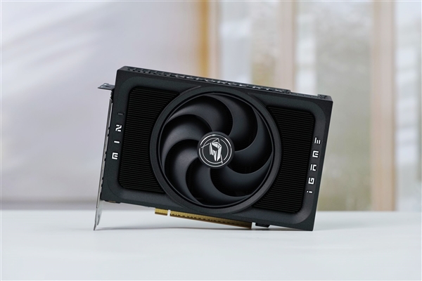 ITX性能小钢炮！七彩虹RTX 5070 Mini OC 12GB图赏-第11张图片-佛山资讯网