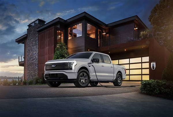 福特汽车将停产F-150纯电皮卡:预计损失超1300亿元-第1张图片-佛山资讯网 福特汽车将停产F-150纯电皮卡:预计损失超1300亿元-第1张图片-佛山资讯网