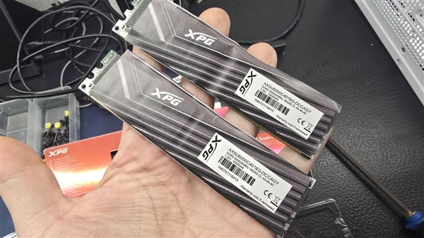 价格疯涨内存被盯上了！网购威刚DDR5：收到却是纸糊散热DDR2-第4张图片-佛山资讯网