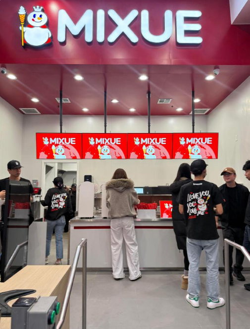 蜜雪冰城登陆美国好莱坞!定价2-5美元 首店日销800杯-第3张图片-佛山资讯网 蜜雪冰城登陆美国好莱坞!定价2-5美元 首店日销800杯-第3张图片-佛山资讯网