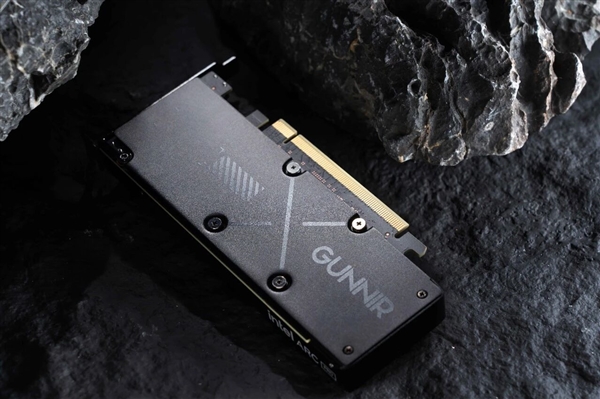 全金属外壳 帅爆!蓝戟发布单风扇迷你版Intel锐炫Pro B50专业显卡-第9张图片-佛山资讯网 全金属外壳 帅爆!蓝戟发布单风扇迷你版Intel锐炫Pro B50专业显卡-第9张图片-佛山资讯网