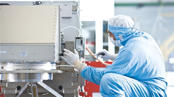 曝中国秘密搞定第一台EUV光刻机!逆向功程ASML-第4张图片-佛山资讯网 曝中国秘密搞定第一台EUV光刻机!逆向功程ASML-第4张图片-佛山资讯网