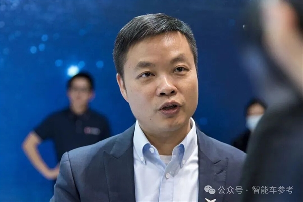 自动驾驶追不上特斯拉当街裸奔!起底小鹏VLA核心团队-第18张图片-佛山资讯网 自动驾驶追不上特斯拉当街裸奔!起底小鹏VLA核心团队-第18张图片-佛山资讯网
