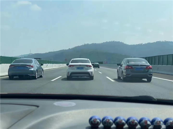 博主曝深圳治理龟速车：主干道低于限速罚款500元-第5张图片-佛山资讯网