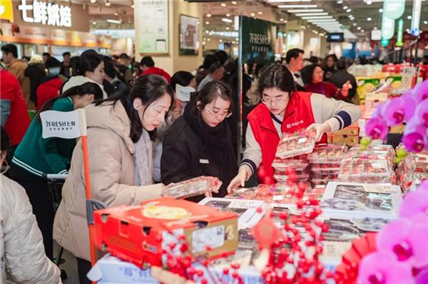 京东七鲜石家庄首店火爆开业 24小时菜、7日鲜蛋引市民抢购-第5张图片-佛山资讯网 京东七鲜石家庄首店火爆开业 24小时菜、7日鲜蛋引市民抢购-第5张图片-佛山资讯网