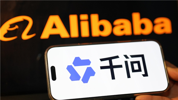 阿里千问全员会标语称“干死豆包” 阿里辟谣:假的 AI生成的-第2张图片-佛山资讯网 阿里千问全员会标语称“干死豆包” 阿里辟谣:假的 AI生成的-第2张图片-佛山资讯网